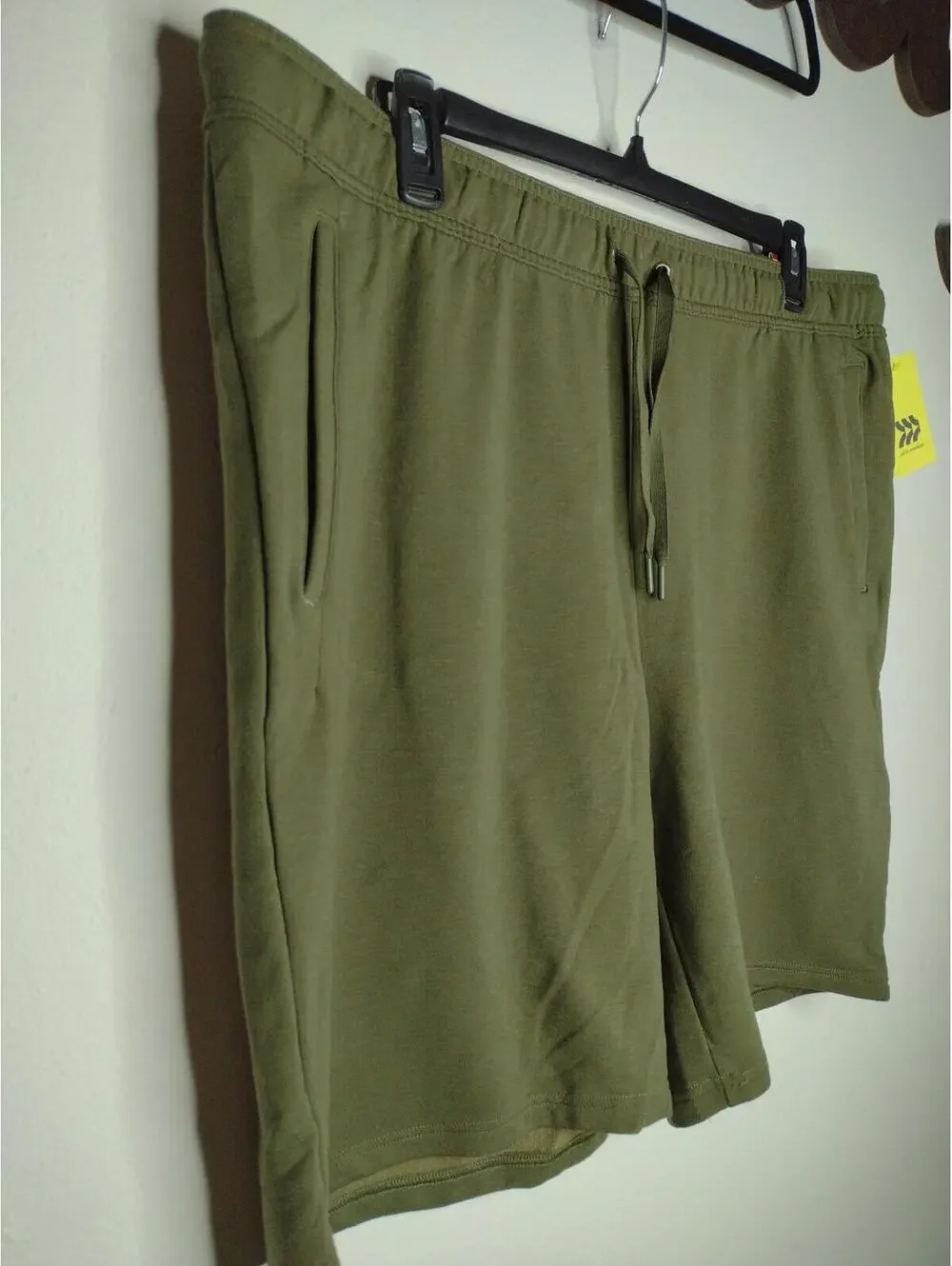 NWT All In Motion Men's Olive/Soft Gym Shorts Size XXL